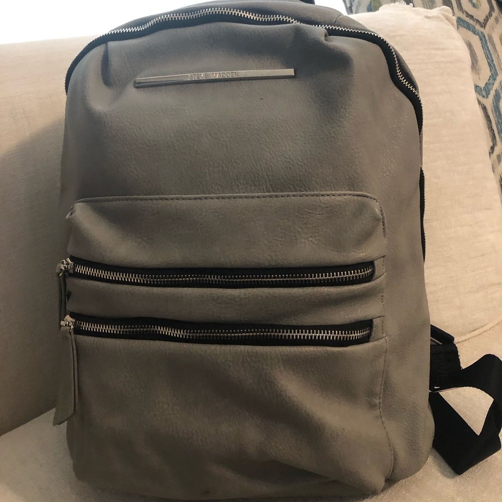 Steve Madden Backpack - Picture 2 of 4